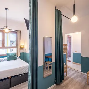 Guest house Mytinyhome Festina Lente